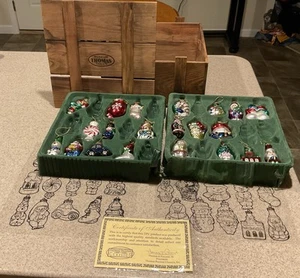 21 Thomas Pacconi Glass Blown Christmas Ornaments Museum Series w/Wooden Crate - Picture 1 of 6