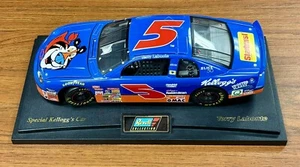 Free Shipping 1997 Revell NASCAR #5 Terry LaBonte Kellogg’s Frosted Flakes 1:18 - Picture 1 of 5