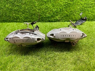 2008-2015 INFINITI g37 q50 q60 m akebono front BRAKE CALIPER SET LH RH SCRATCHES - Image 1 of 4
