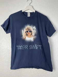 Taylor Swift The 1989 World Tour Women’s Medium Concert Tour Shirt - Bild 1 von 4