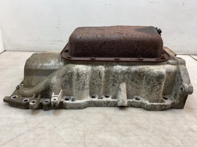 Jeep JK Wrangler OEM 3.6L Upper and Lower Oil Pan Adapter 2012-2018 072728 - Image 1 of 4