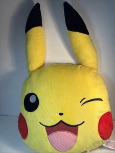 Pokemon Pikachu Zwinkerndes Kissen Plüsch Primark Home Exclusive - Bild 1 von 9