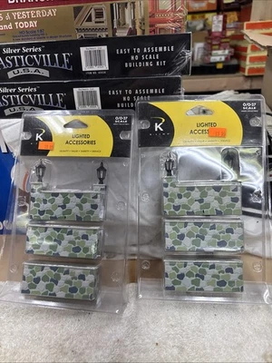 Lot 2 Pkgs  K-Line K-010512 Fieldstone Fence Wall with Lighted Posts O-027 Scale - Image 1 of 4