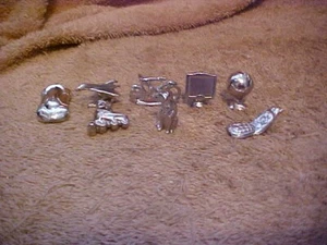 MONOPOLY 2000 MILLENIUM EDITION SET OF 8 DIFFERENT METAL TOKENS *** - Picture 1 of 3