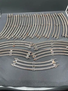 Lot of 14 Pieces Vintage O Gauge 3 Rail Curve Track Unmarked Possibly Marx? - Picture 1 of 8