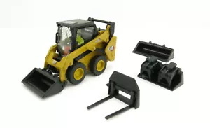 Diecast Masters 85676 - Caterpillar Cat 242 D3 Skid Steer Loader New Scale 1:50 - Picture 1 of 12