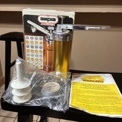 Prensa para galletas Marcato Atlas de Italia, 18 discos y 4 puntas  Foto 1 de 4