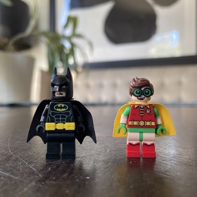 LEGO Batman Movie #70905: Batmobile Batman & Robin Minifigure | Fast Shipping!!!