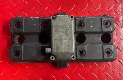 Cubierta Válvula Suzuki RF 600 R 1993-1994 (RF600R GN76A) Foto 1 de 4