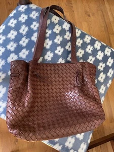 Vintage Authentic BOTTEGA VENETA Brown Leather Shoulder Woven Bag Italy - Picture 1 of 10