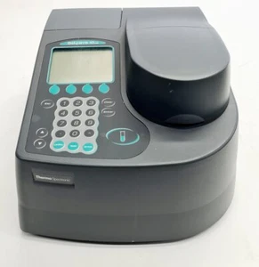 Thermo Spectronic Genesys 10 Vis UV/VIS Spektrometer - Picture 1 of 9