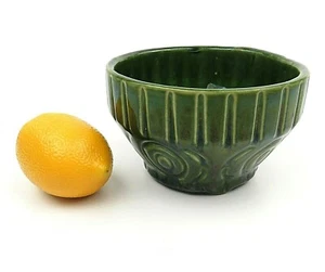 Vintage grüne Keramik glasierte Keramik Schüssel gestempelt 477 USA 5 Zoll Durchmesser - Bild 1 von 5