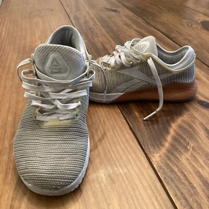 Reebok CrossFit Nano 9 Damen Größe 8,5 grau & weiß Sportschuhe kostenloser Versand - Bild 1 von 11