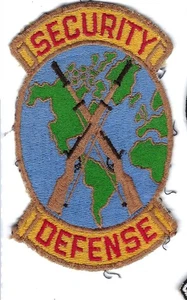 PATCH USAF 42ND COMBAT DEFENSE SQ CDS LORING AFB BS-24 - Bild 1 von 1