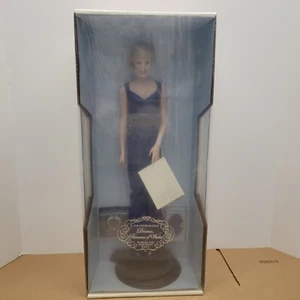 Muñeca retrato de porcelana Franklin Mint Diana princesa de Gales - Imagen 1 de 4