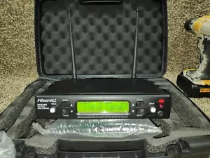 HISONIC HSU482 UHF 48CH w/ 2 Transmitters, 2 lapel mics and 2 over ear mics - Picture 1 of 5
