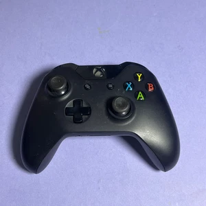 Genuine Xbox One Wireless Controller Black - Accessory - Picture 1 of 2