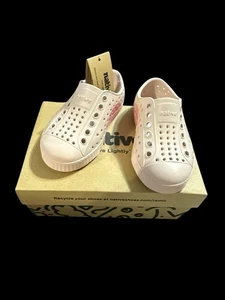 Zapato Nativo Jefferson Niña Sugarlite Sin Cordones Talla 6 Rosa Polvo - Imagen 1 de 5