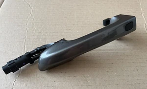 PORSCHE CAYENNE 92A FRONT RIGHT SIDE EXTERIOR DOOR HANDLE KEYLESS 7P5837210 - Picture 1 of 7