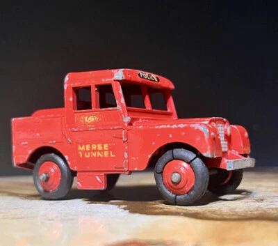 Dinky Tunnel Mersey 255 Police Land Rover MERSEY Toys TUNNEL POLICE DINKY TOYS - Image 1 of 4