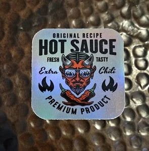 DEVIL HOT SAUCE holografischer Aufkleber UV beständiges Vinyl 3 Zoll HOT AS THE DEVIL! - Bild 1 von 1