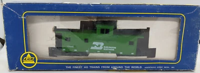 AHM RoCo: BURLINGTON NORTHERN BN #11445 GREEN EXTENDED VISION CABOOSE VINTAGE - Image 1 of 4