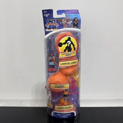 Space Jam A New Legacy Figures Lebron, Daffy Duck, Lola Bunny & 1 Mystery pacote com 4 - Imagem 1 de 4