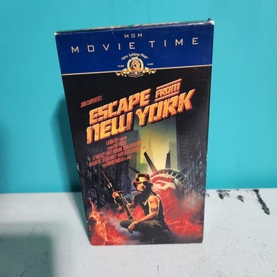 Escape from New York (VHS, 2000) John Carpenter Kurt Rusell Used - Image 1 of 4