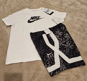 BNWT Sz Med 10/12 Youth - Picture 1 of 1