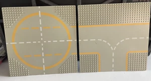 lego road plates lot 2 Yellow Lines.  Helicopter Landing - Picture 1 of 2
