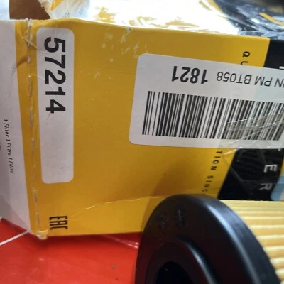 Filtro de aceite de motor WIX 57214 para camiones seleccionados Freightliner Sterling modelos Thomas Foto 1 de 3