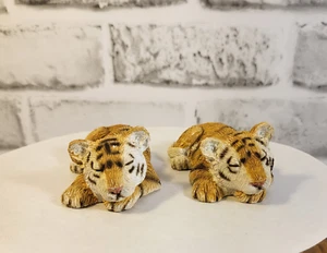 Sandicast 1989 "Tiger" W12 Sculptures Signed Sandra Brue Set of 2 - Picture 1 of 11