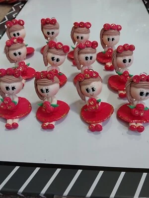 12 princesas para primera comunión rojas.. Bautismo.. Figuras de migajón Foto 1 de 3