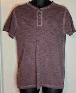 Men's Rock & Republic Purple Black 3 Button Short Sleeve Henley Shirt Medium - Picture 1 of 8