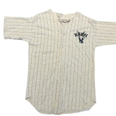 Camiseta de béisbol mediana vintage gris de algodón a rayas de los Yankees de Nueva York hecha en EE. UU. Foto 1 de 4