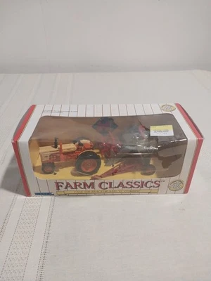 Ertl Farm Classics 1:43 Case 800 Tractor &  “G” Combine Diecast 4235 RARE - Image 1 of 4