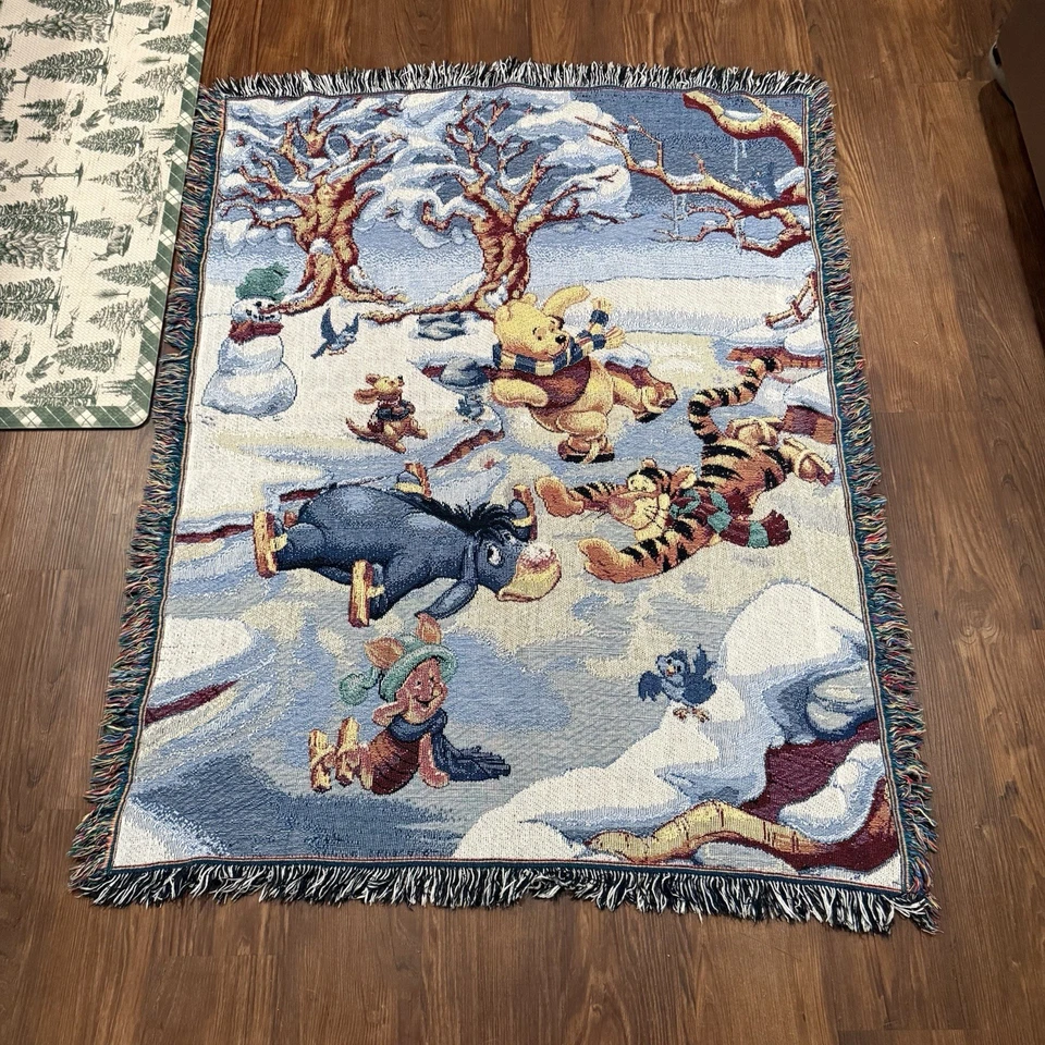 De colección Años 90 RARO Disney Winnie The Pooh Piglet Tigger Invierno Vacaciones Lanzamiento 50x40 Foto 1 de 4