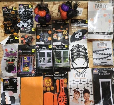 Juego de 20 decoraciones de Halloween a granel, paquete de decoración de fiesta, arañas, calavera.  Foto 1 de 4
