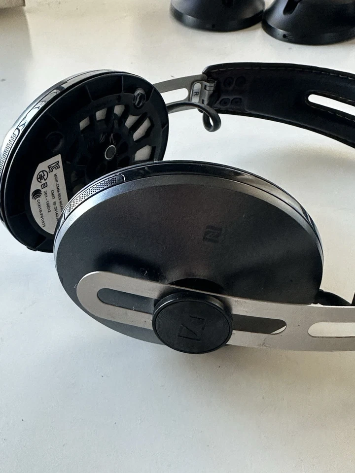 Sennheiser - Momentum 2.0 Wireless - Bluetooth - Headphones Only, No Earpads - Image 1 of 4