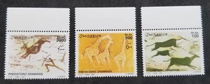 Somalia Prehistoric Drawings 2002 Cave Painting Hunting Giraffe (stamp) MNH - Picture 1 of 5