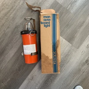 326-A XENON FLOATING ELECTRIC WATERLIGHT Boat Safety Fishing Electronic New - Picture 1 of 6