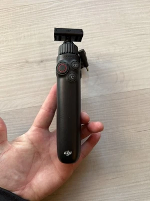 DJI Osmo Action 5 Selfie Stick - Image 1 of 4
