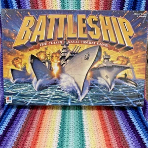 New Battleship Classic Naval Combat Game Factory Sealed 2002 Milton Bradley - Bild 1 von 3