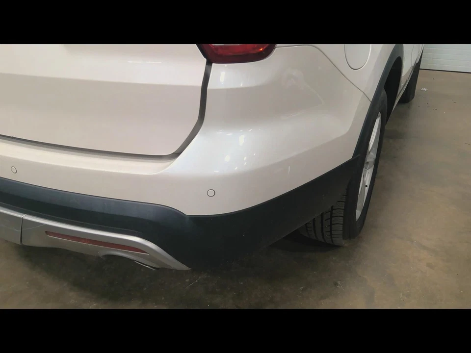 Used Rear Bumper Assembly Rear fits: 2017 Ford Explorer w/o automatic park w/o t - Image 1 of 4
