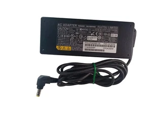Caricabatterie ORIGINALE alimentatore per Fujitsu Lifebook AH530 - A series - Imagen 1 de 1