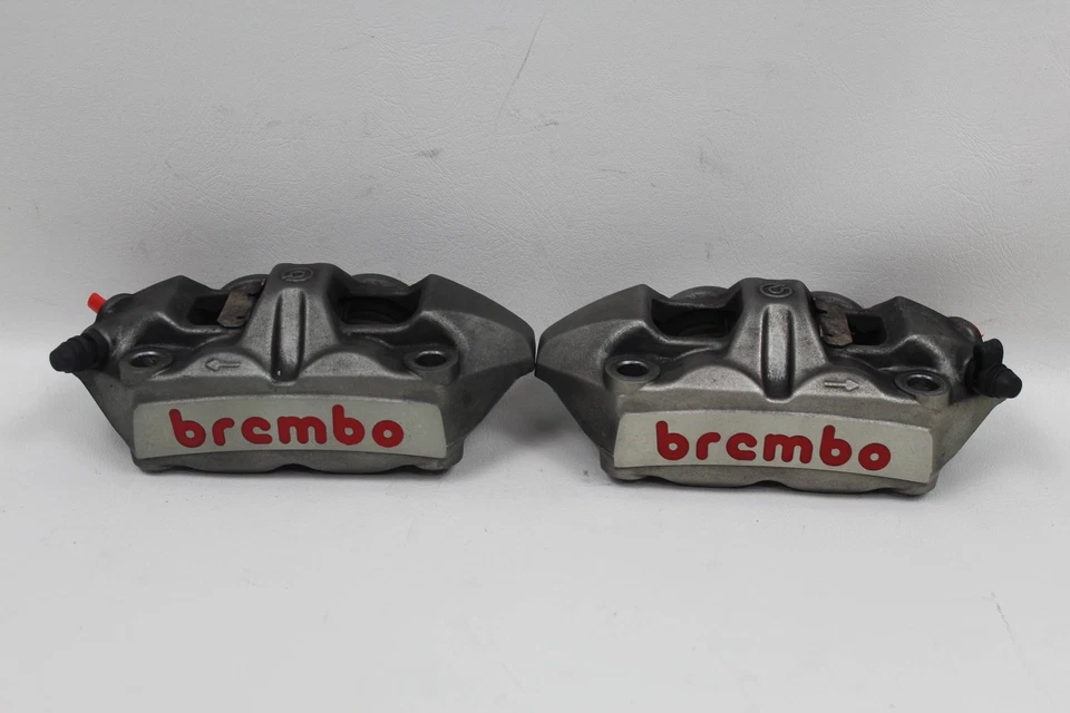 Ducati Diavel Carbon 12-13 Brembo M4 Front Brake Calipers Caliper & Pads 100mm - Image 1 of 4