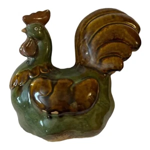Gallo grande de cerámica verde y marrón de Signature rústico acristalado granja - Imagen 1 de 8