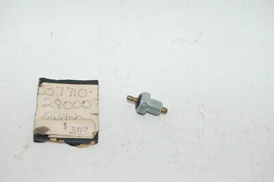 NUEVO DE LOTE ORIGINAL SUZUKI 37710-28000 INTERRUPTOR NEUTRO CAMBIO DE MARCHA TC125 TS185 TS125 Foto 1 de 4
