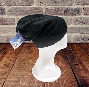 Black Winter Wear Beanie Hat for Men and Women - Picture 1 of 4