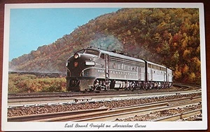 Postal de colección - Carga East Bound de los años 50 en curva de herradura, Altoona PA - Imagen 1 de 2